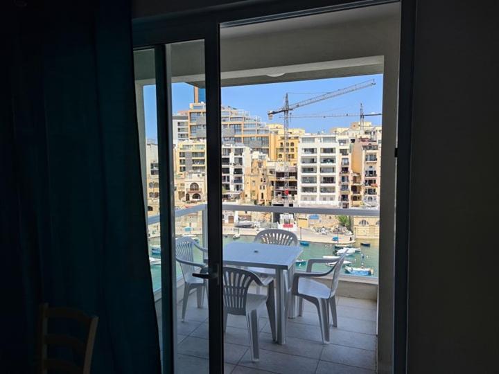 St Julians Bay Sea Front Apartments Saint Julian's Екстериор снимка
