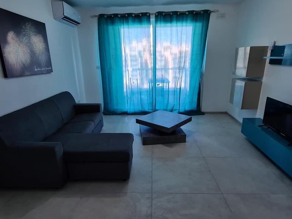 St Julians Bay Sea Front Apartments Saint Julian's Екстериор снимка