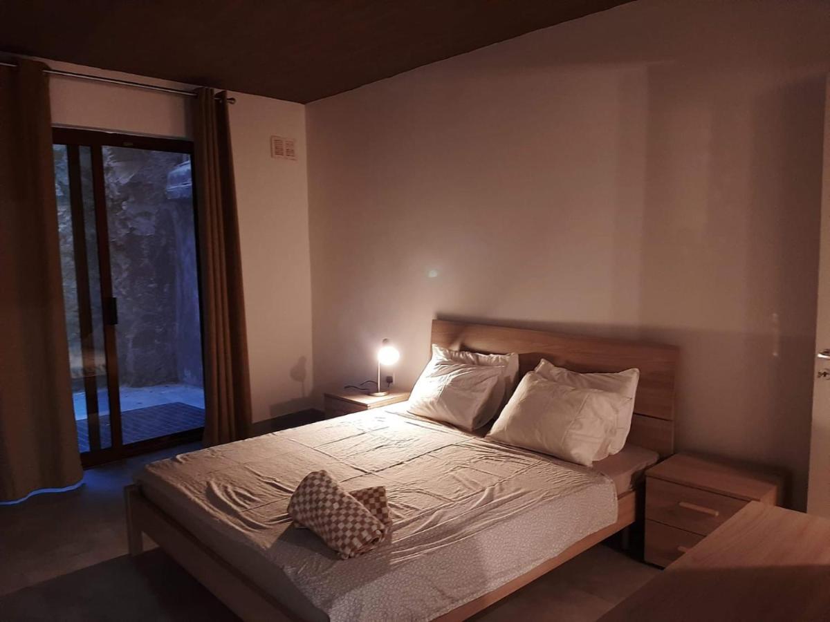 St Julians Bay Sea Front Apartments Saint Julian's Екстериор снимка
