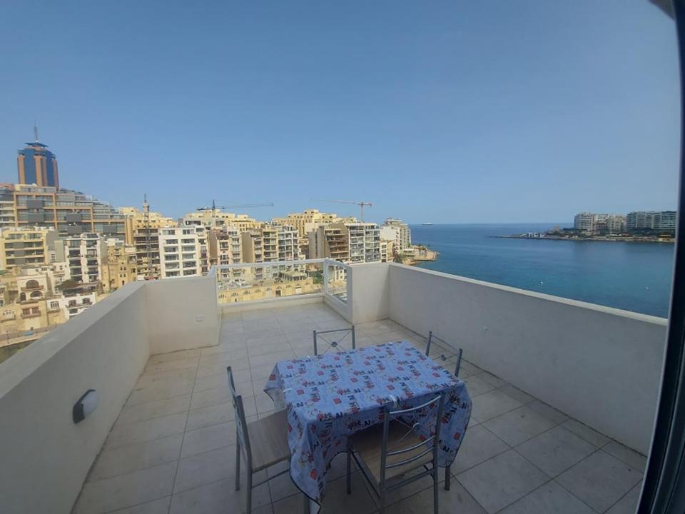 St Julians Bay Sea Front Apartments Saint Julian's Екстериор снимка