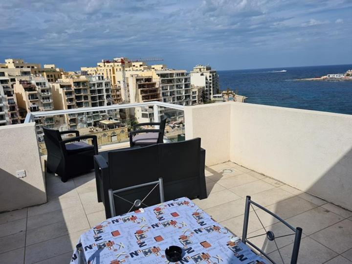 St Julians Bay Sea Front Apartments Saint Julian's Екстериор снимка