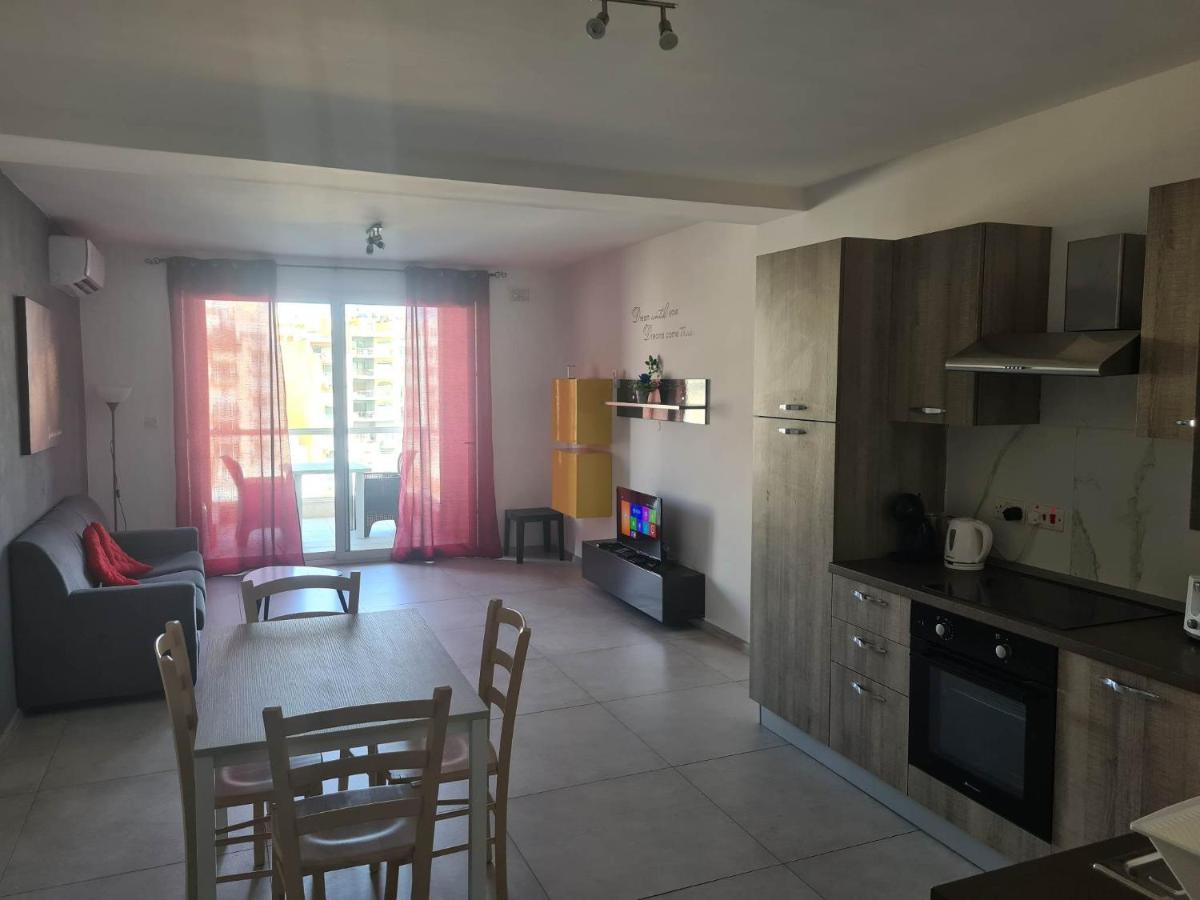 St Julians Bay Sea Front Apartments Saint Julian's Екстериор снимка